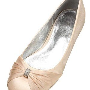 Champagne women's size 12 dress shoes